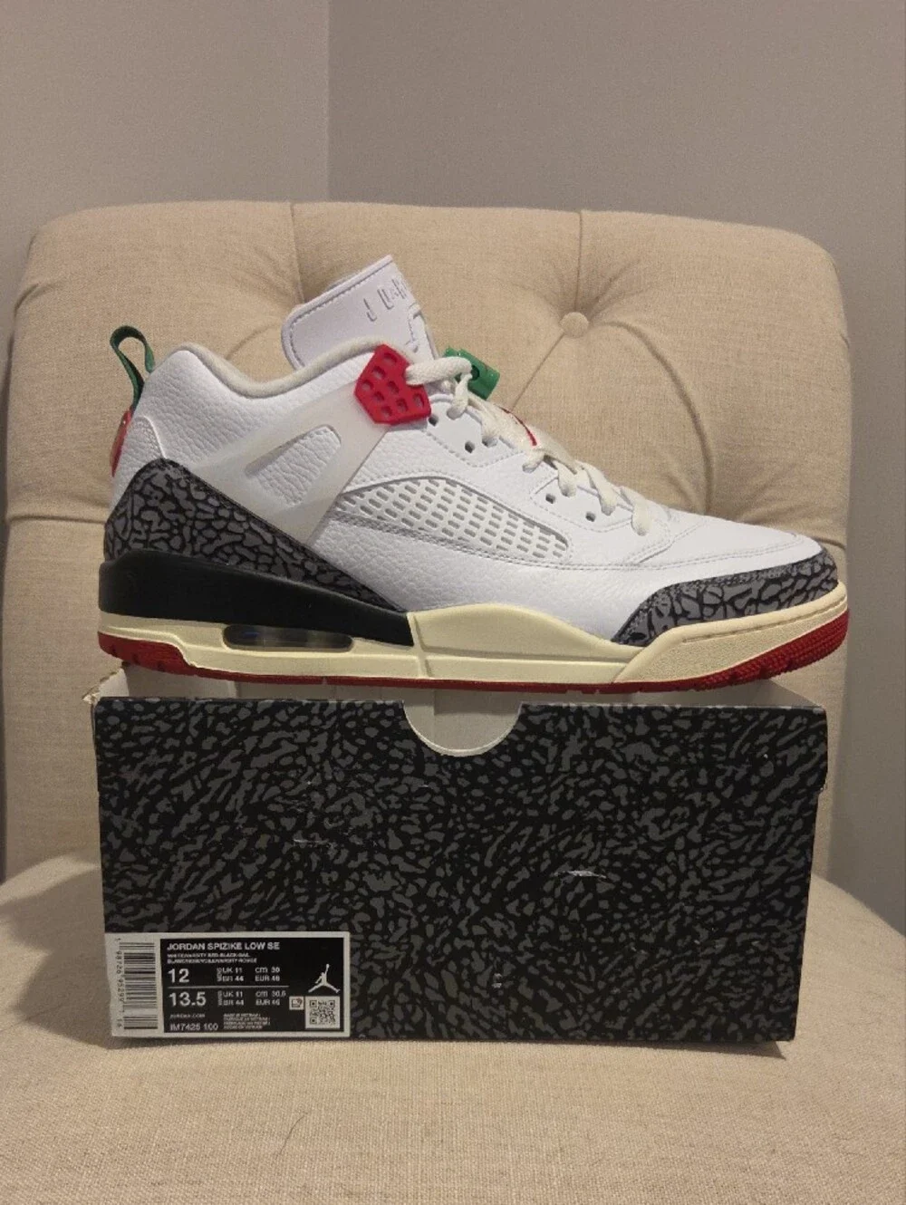 Nike Air Jordan 4 Retro Men’s Sneakers - White/Red/Cement